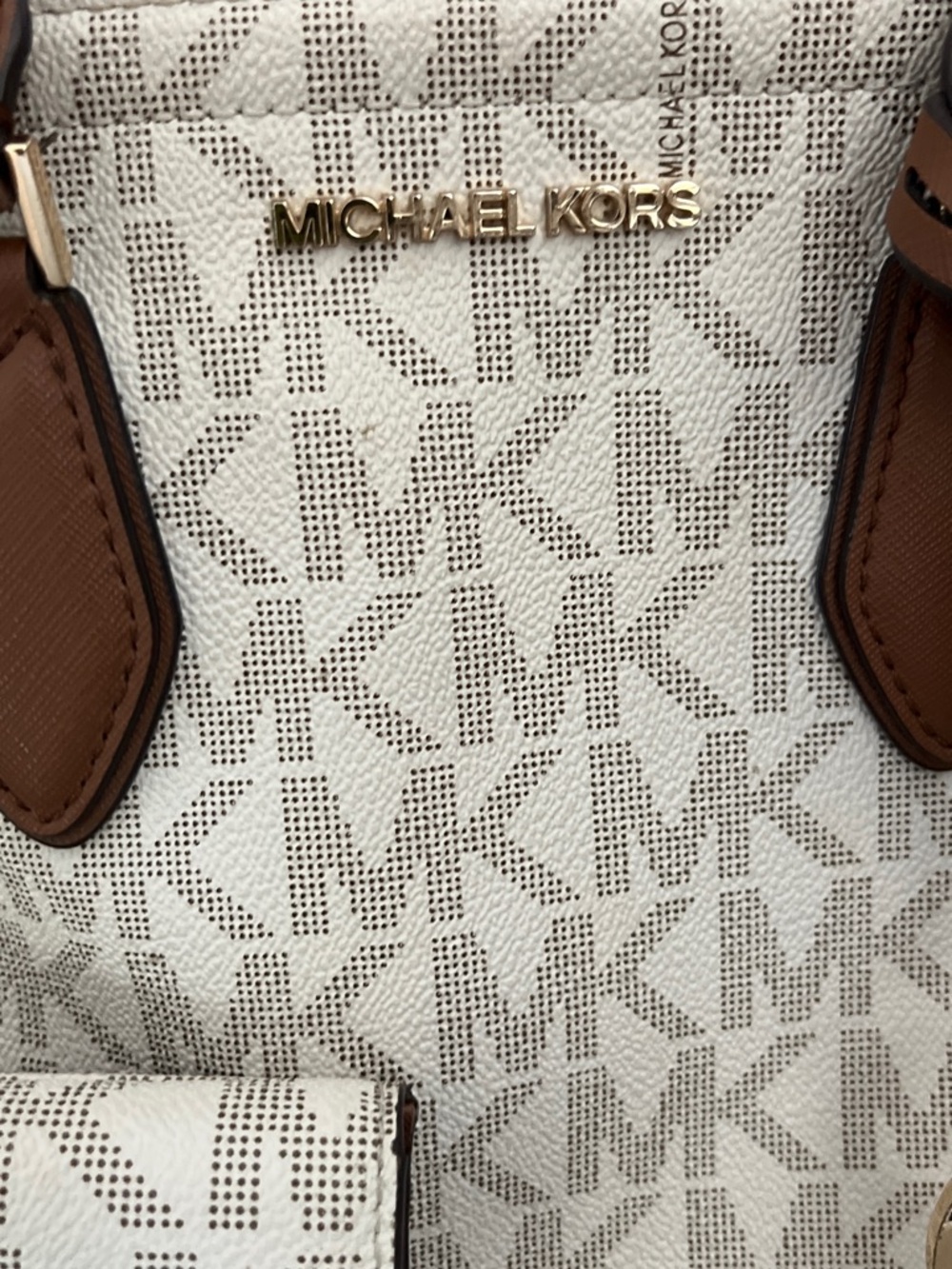 Michael Kors Cream Signature MK Satchel with Brown Trim and Wallet - Picture 7 of 16